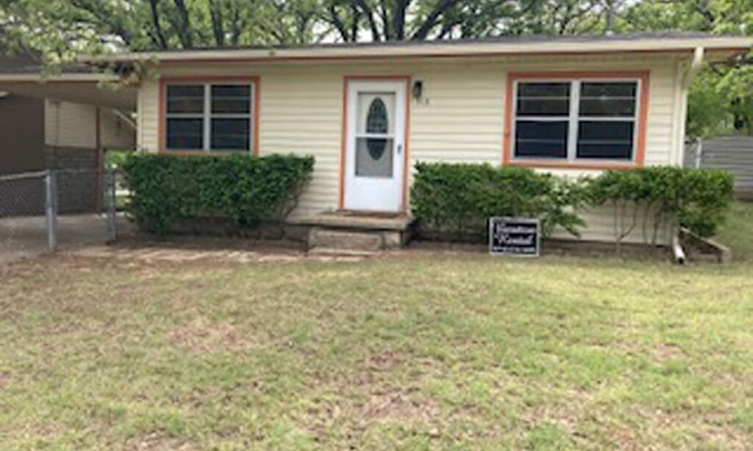 Gordonville House | Lake Texoma lake house
