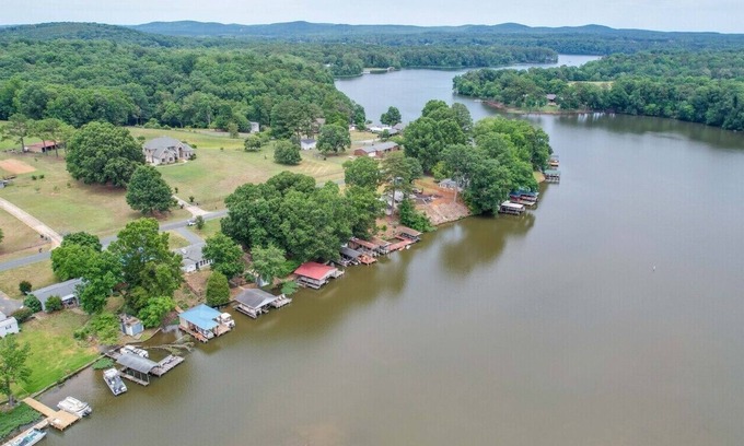 Albemarle House | Lake Tillery Waterfront Rental in Albemarle, NC