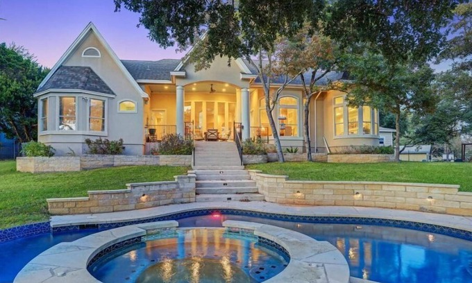 Leander House | Lake Travis Luxury Estate, Private Heated Pool, Multiple Spas, Weddings Welcome!