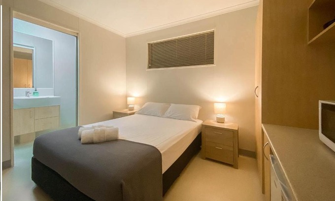 Sea Lake Hotel | Lake Tyrrell Accommodation LTA