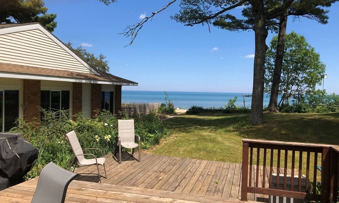Oscoda House | Lake Huron Private Paradise