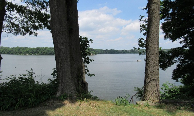 Belleville House | Lakefront home on 1.6 acres