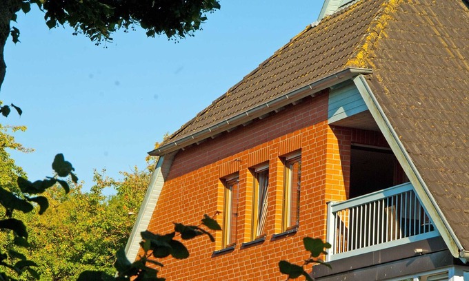 Neuensien Apartment | LAKE VIEW AND balcony - quiet location - Mönchgut 5