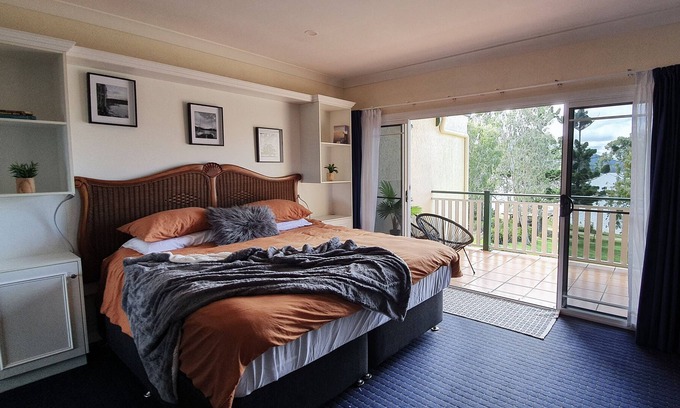 Tinaroo Apartment | Lake View At Tinaroo