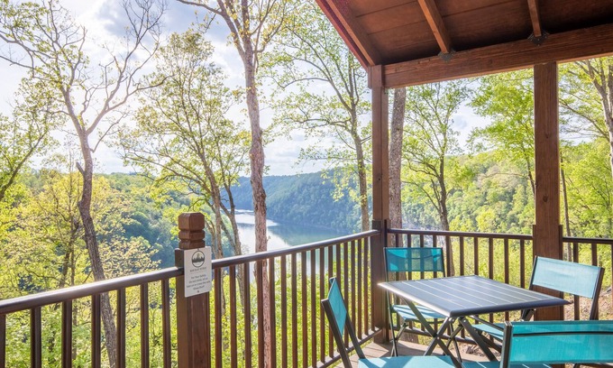 White County Cabin | Lake View Country Cabin at Bear Bluff Retreat