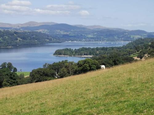 Llangower House | Lake View Farmhouse Escape