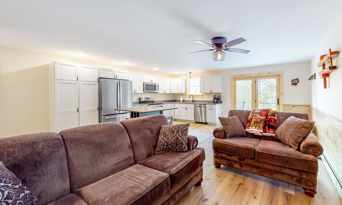 Greenville House | Lake-View Home Centrally Located with Convenient Access to Water - Dog-Friendly