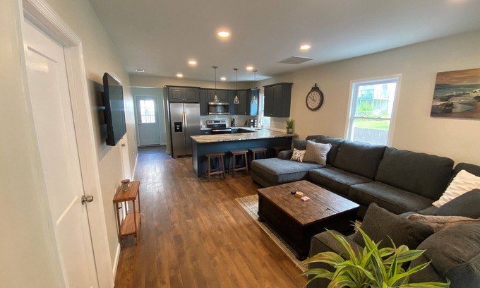 Saratoga Springs House | Lake view Home
