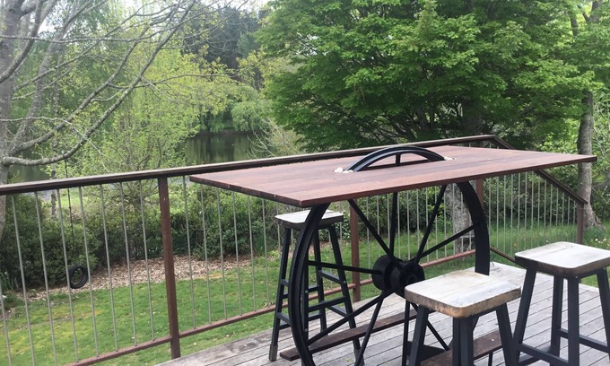 Upper Moutere House | Lake view House ,beautiful country living .Amazing views of lake ,mountains