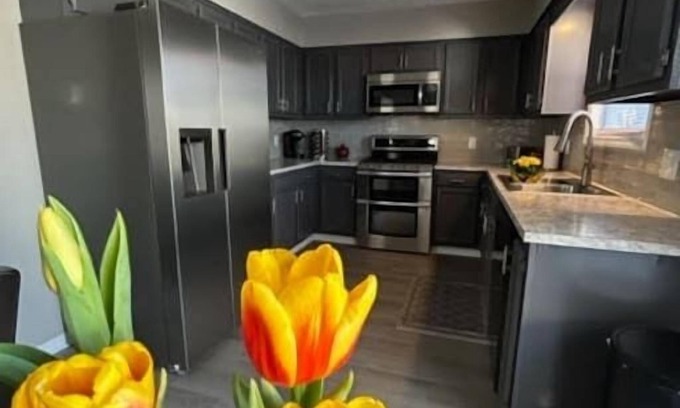 Akron House | Lake View House-Trail access/Dog Friendly- 3 Bdrm
