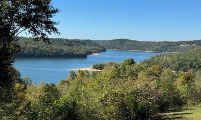 Byrdstown House | Lake View House