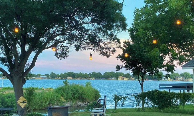 Granbury Apartment | Lake View Loft House