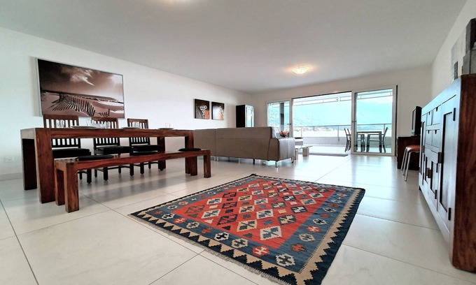Locarno Apartment | Lake View Penthouse 701