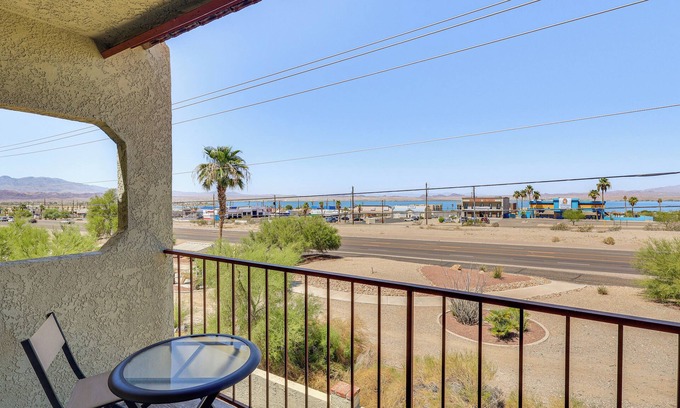 Lake Havasu City Condo | Lake Views & Boat Parking: Condo in Heart of LHC