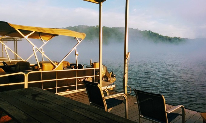 Dawsonville Ski Chalet | Lake views galore from balconies right on the lake and drought-proof deep water