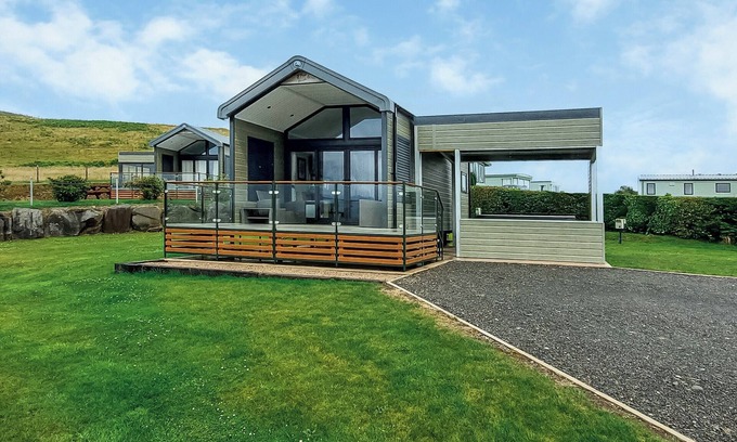Pennant Melangell Cottage | Lake Vyrnwy Luxury Glamping Pod 2