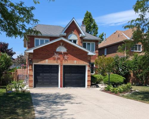 Stoney Creek Apartment | Lake-Walk House 3 Bed 2 Bath Apt