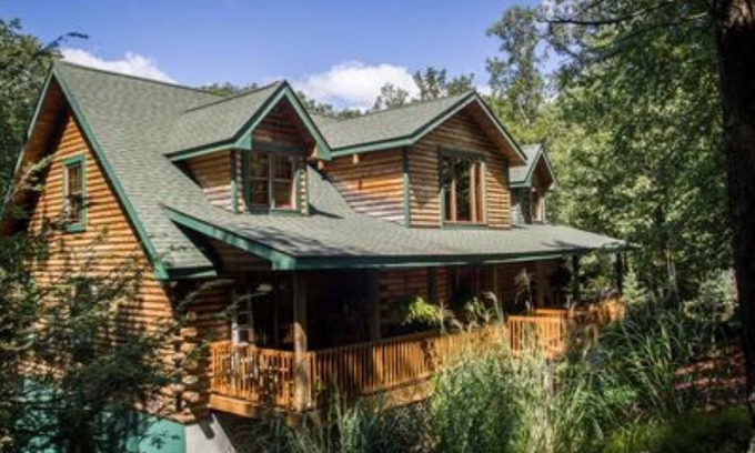 Greentown House | Lake Wallenpaupack Heaven's Haven hottub beach rights