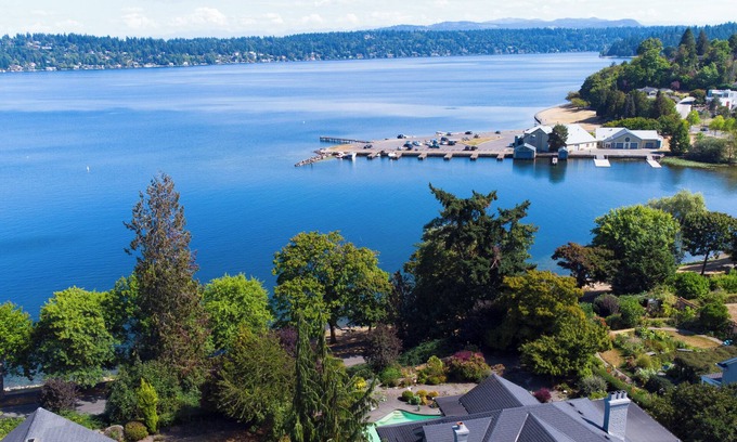 Seattle Metro Area House | Lake Washington Views in Stunningly Renovated Home!