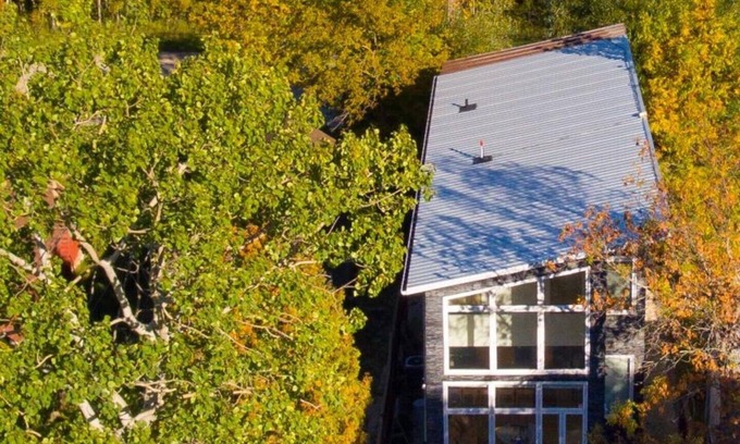 Grand Beach Cottage | Lake Winnipeg luxury Beach House with hot tub
