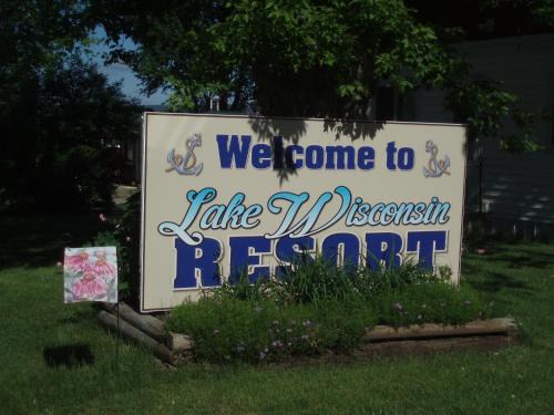 Poynette Apartment | Lake Wisconsin Resort