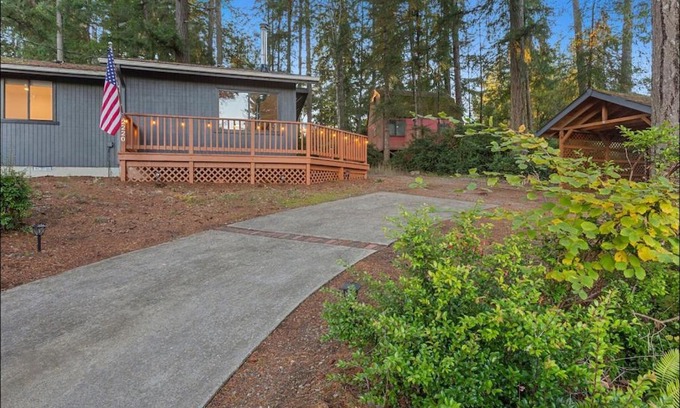 Lakebay House | Lakebay Cottage
