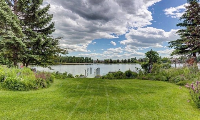 Midnapore House | Lakefront 6BR home w/dock, hot tub, games, sleeps 16—perfect for families!