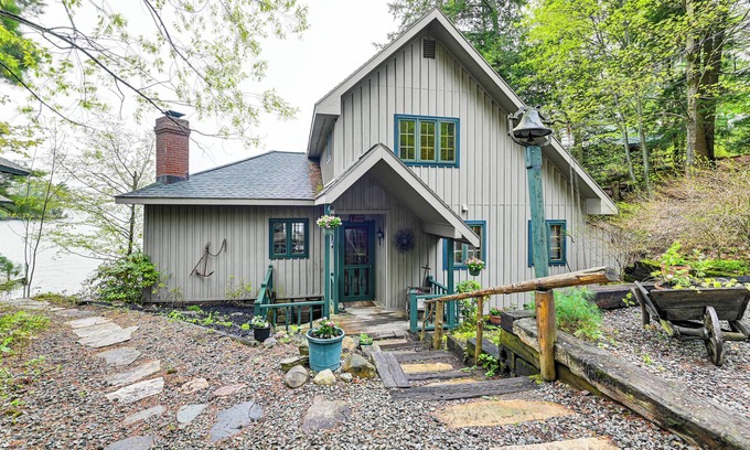 Huletts Landing House | Lakefront Adirondacks Home: Lake George Oasis!