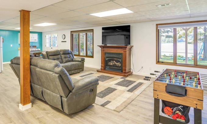 Horseshoe Bend House | Lakefront Arkansas Escape w/Grill, Dock & Kayaks!