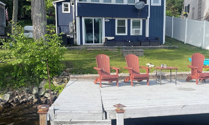 Otis House | Lakefront Bungalow