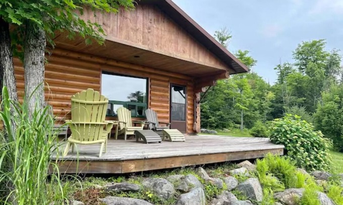 Unorganized Centre Parry Sound Cabin | Lakefront Cabin #1 - 4 Season - Sleeps 7