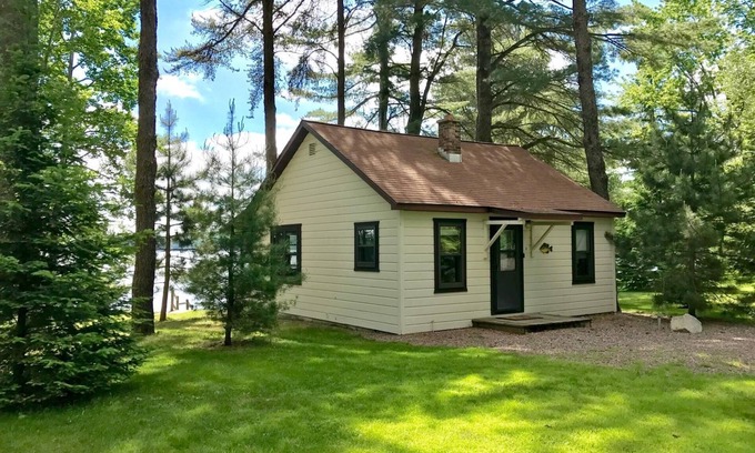 Presque Isle Apartment | Lakefront Cabin #1 The Sunfish