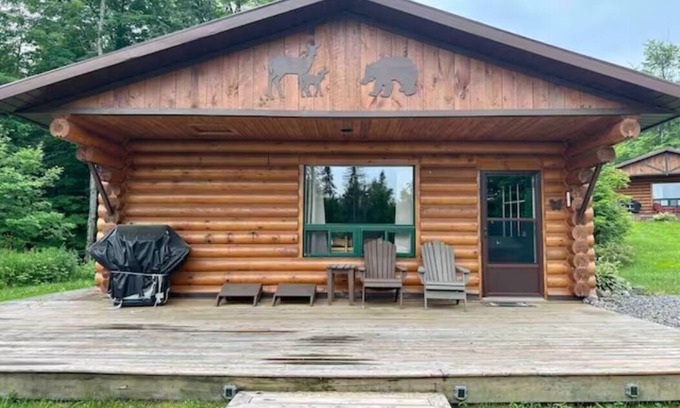 Unorganized Centre Parry Sound Cabin | Lakefront Cabin #5 - 4 Season - Sleeps 7