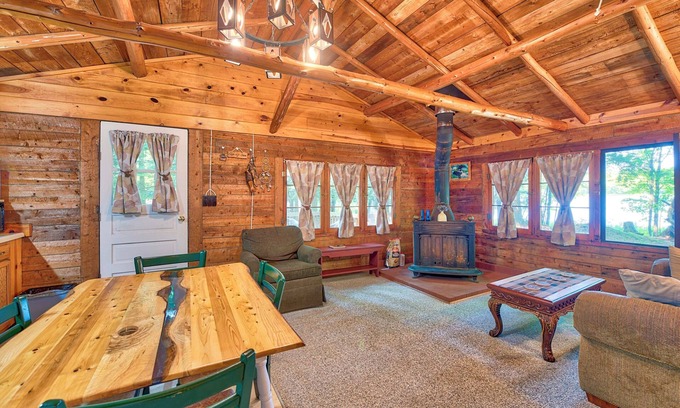 Levering Cabin | Lakefront Cabin w/Beach Access: Levering Retreat