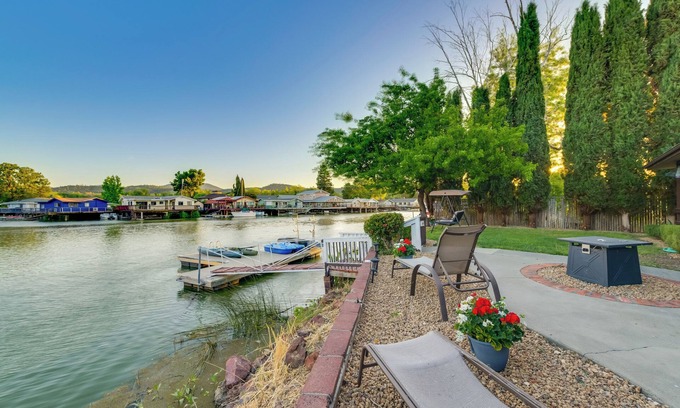 Clear Lake House | Lakefront California Townhome Near Wineries!