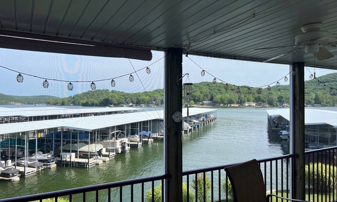 Camdenton Condo | Lakefront Condo in Camdenton
