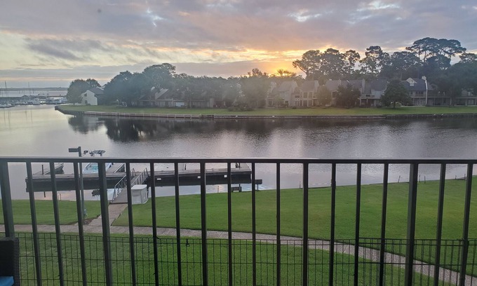Walden on Lake Conroe Condo | Lakefront Condo on Lake Conroe at The Lodge.