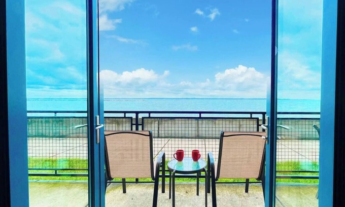 Sandusky Condo | Lakefront Condo On The Water W/Exceptional Views