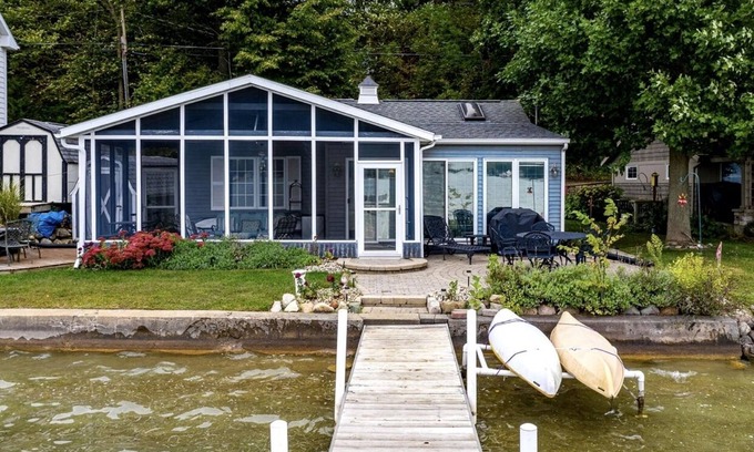 Vandalia Cottage | Lakefront cottage- Birch Lake