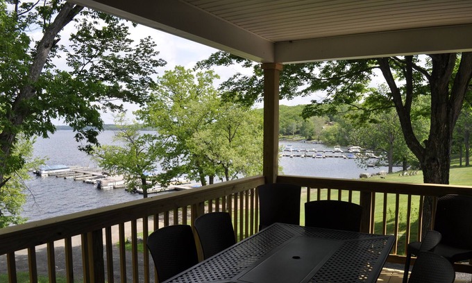 Hawley House | Lakefront Cottage On Lake Wallenpaupack