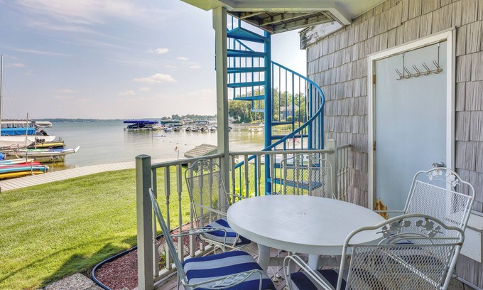Culver Condo | Lakefront Culver Condo w/ Pool & Beach Access