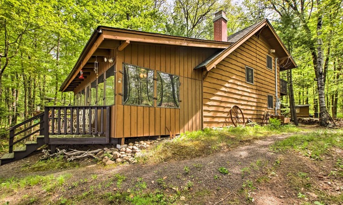 Cumberland Cabin | Lakefront Cumberland Cabin w/Dock & Fire Pit!