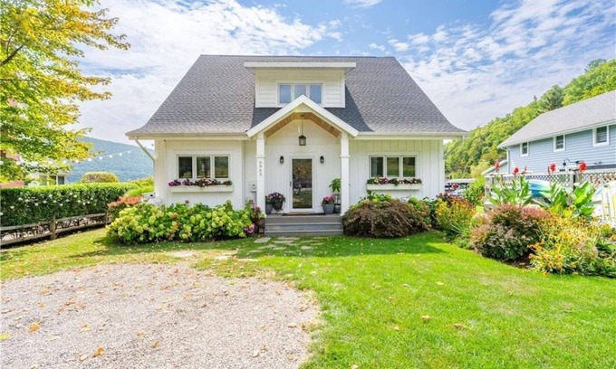 Holcomb House | Lakefront | Dock | Hot Tub | Near Boat Launch