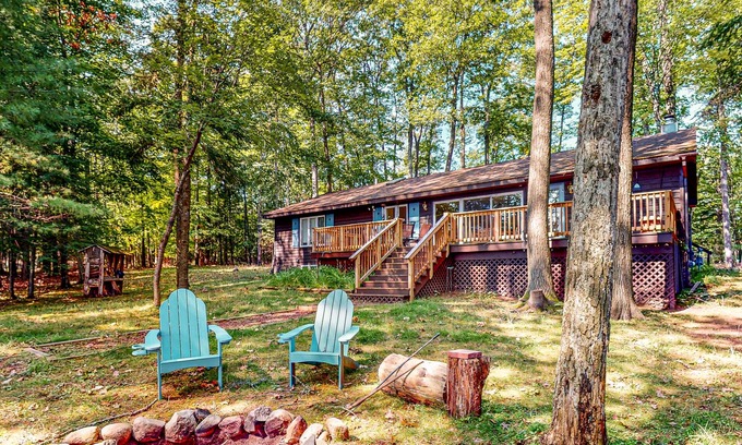 Land O Lakes House | Lakefront, dog-friendly home with canoe, firepit, large deck, & washer/dryer