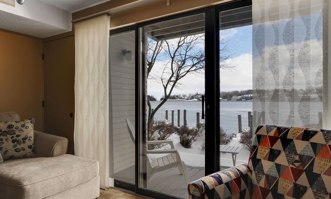 Charlevoix Condo | Lakefront Escape | Downtown Charlevoix | Pool, Hot Tub, Sauna | Sleeps 4