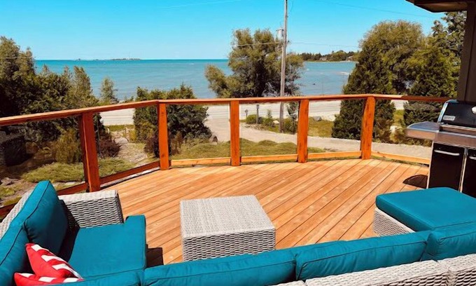 Saugeen Shores House | Lakefront Executive Vacation Home on the shores of Lake Huron