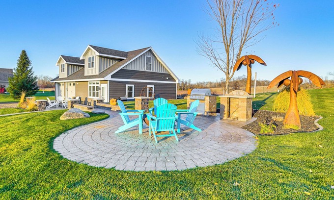 Dent House | Lakefront Gem: Grills & Fire Pit in Dent