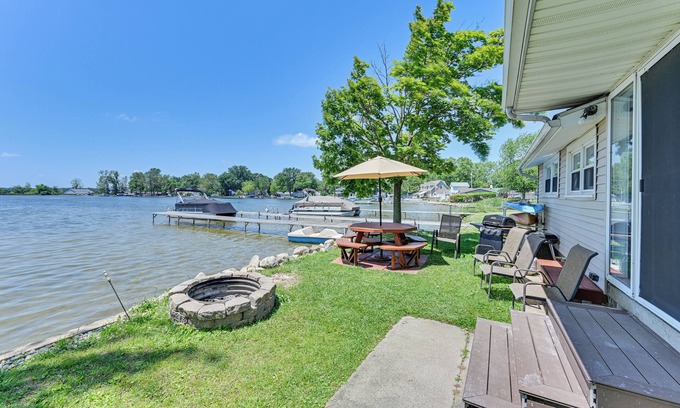 Coldwater Cottage | Lakefront Gem w/Watercrafts & Dock in Coldwater!