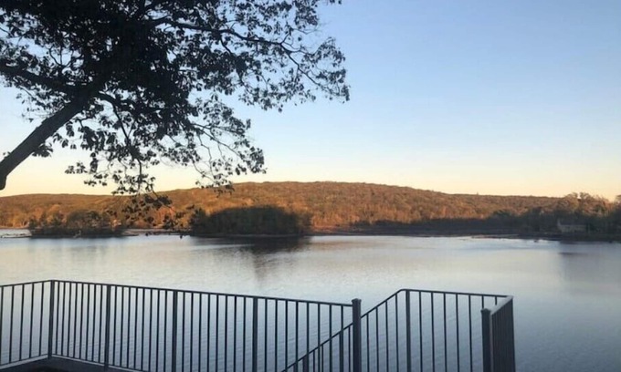 West Milford Cottage | Lakefront Getaway : Mountain & Lakes views