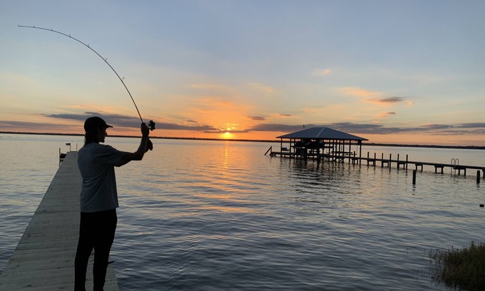 Lake Placid House | Lakefront getaway with white sand, clear water, gorgeous sunsets